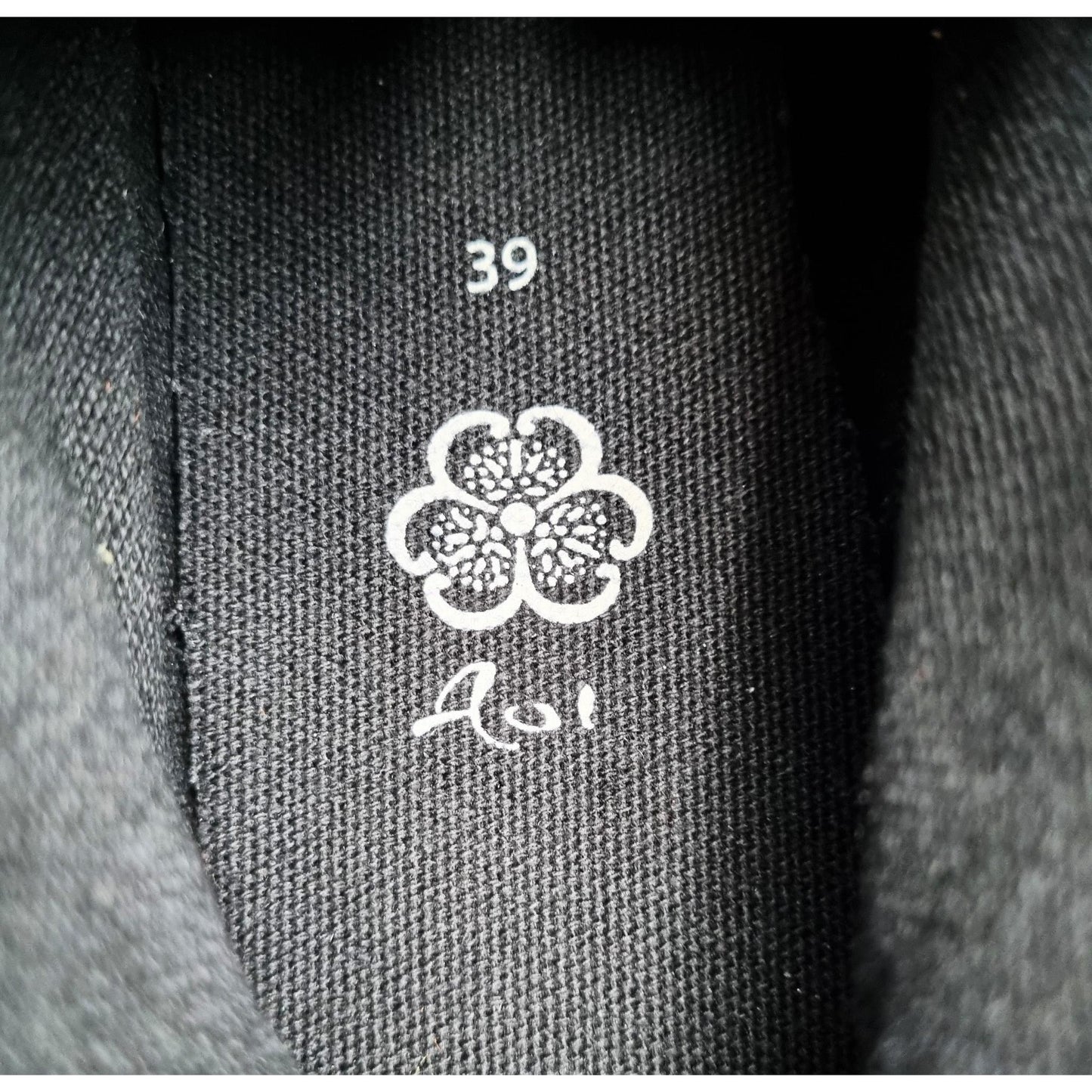 OBI Sneaker - Black Size 39