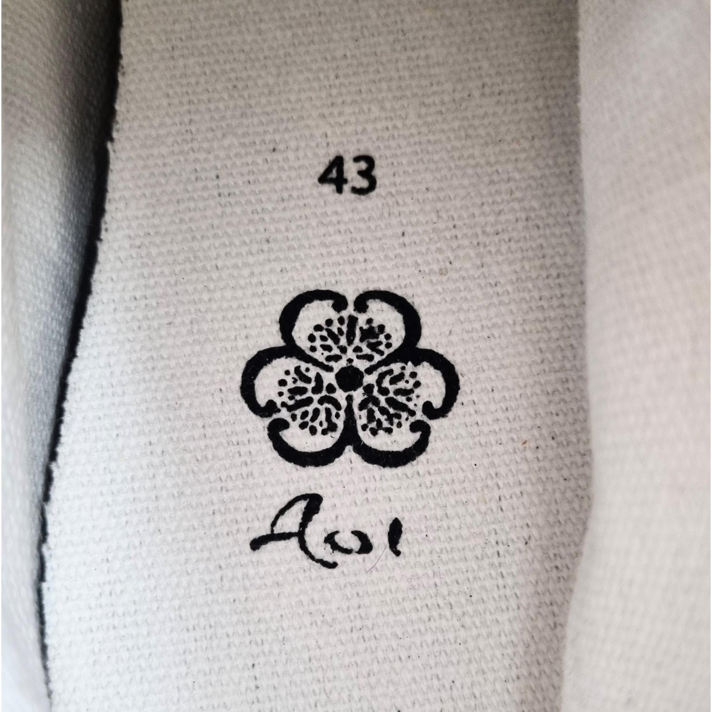 OBI Sneaker - White Size 43