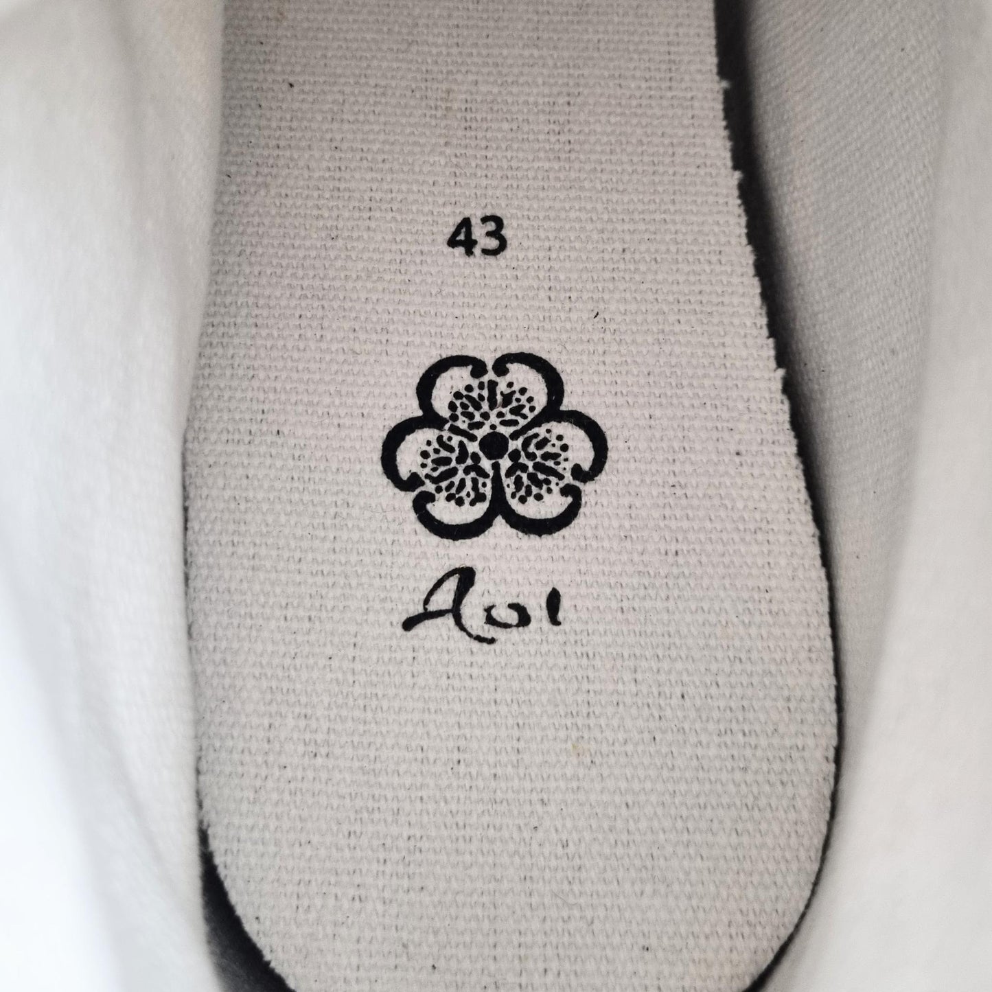 OBI Sneaker - White Size 43