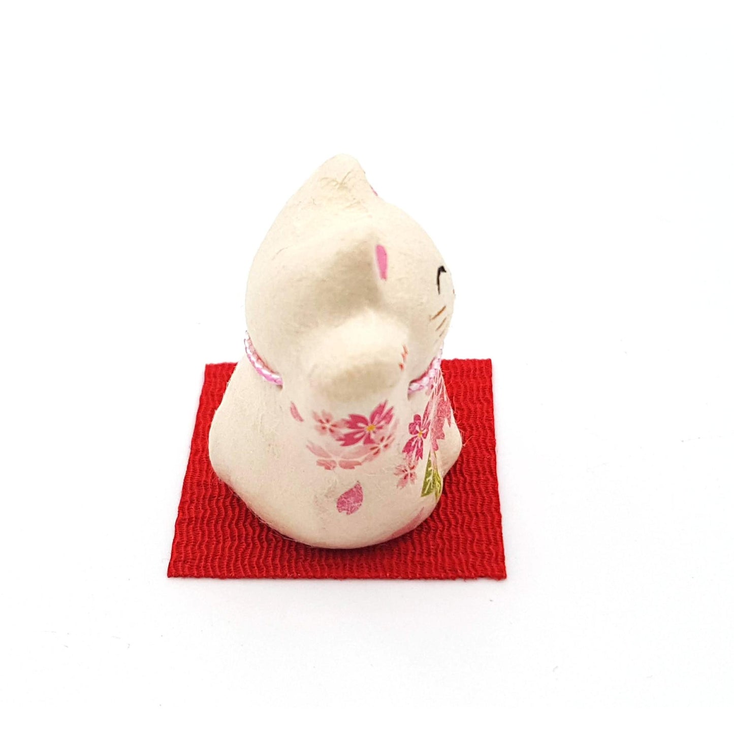 Maneki-neko doll figurine made of torn washi paper