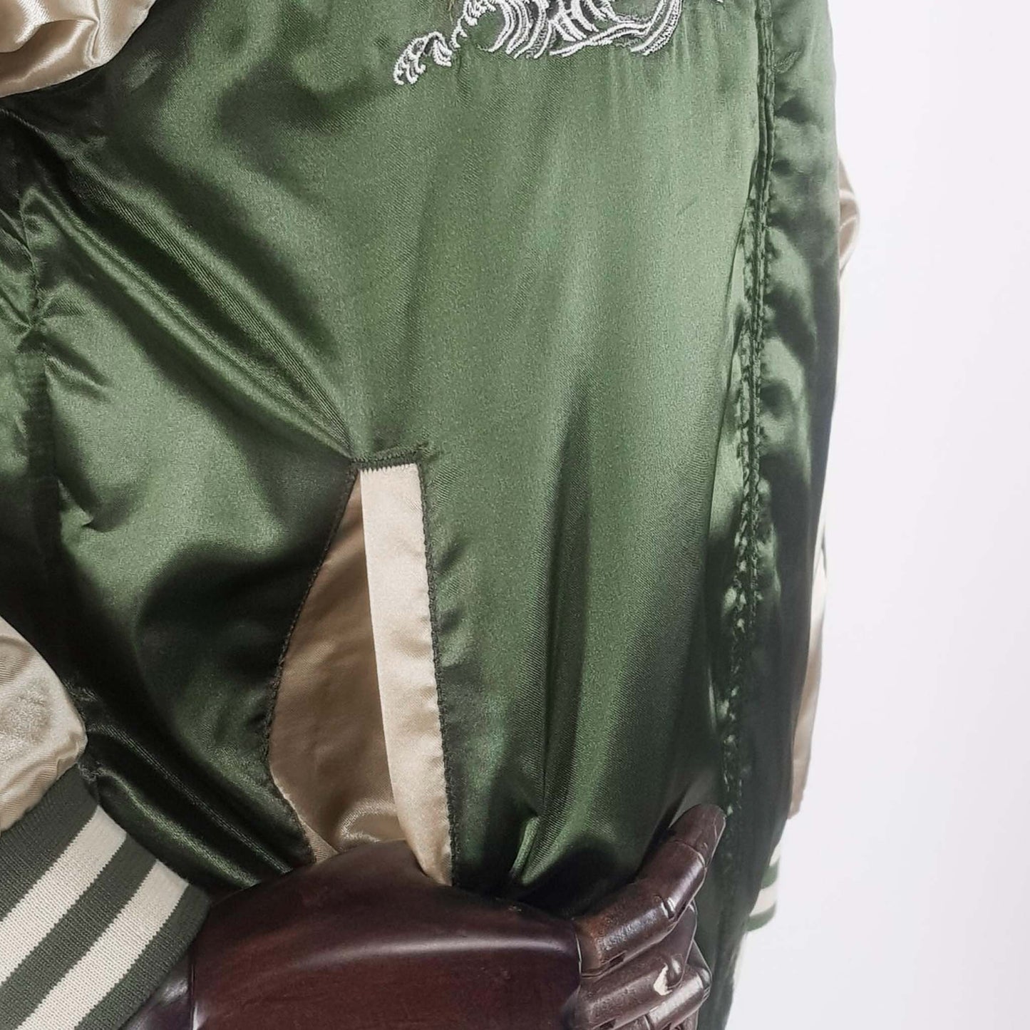 Bomber Sukajan aigle vert