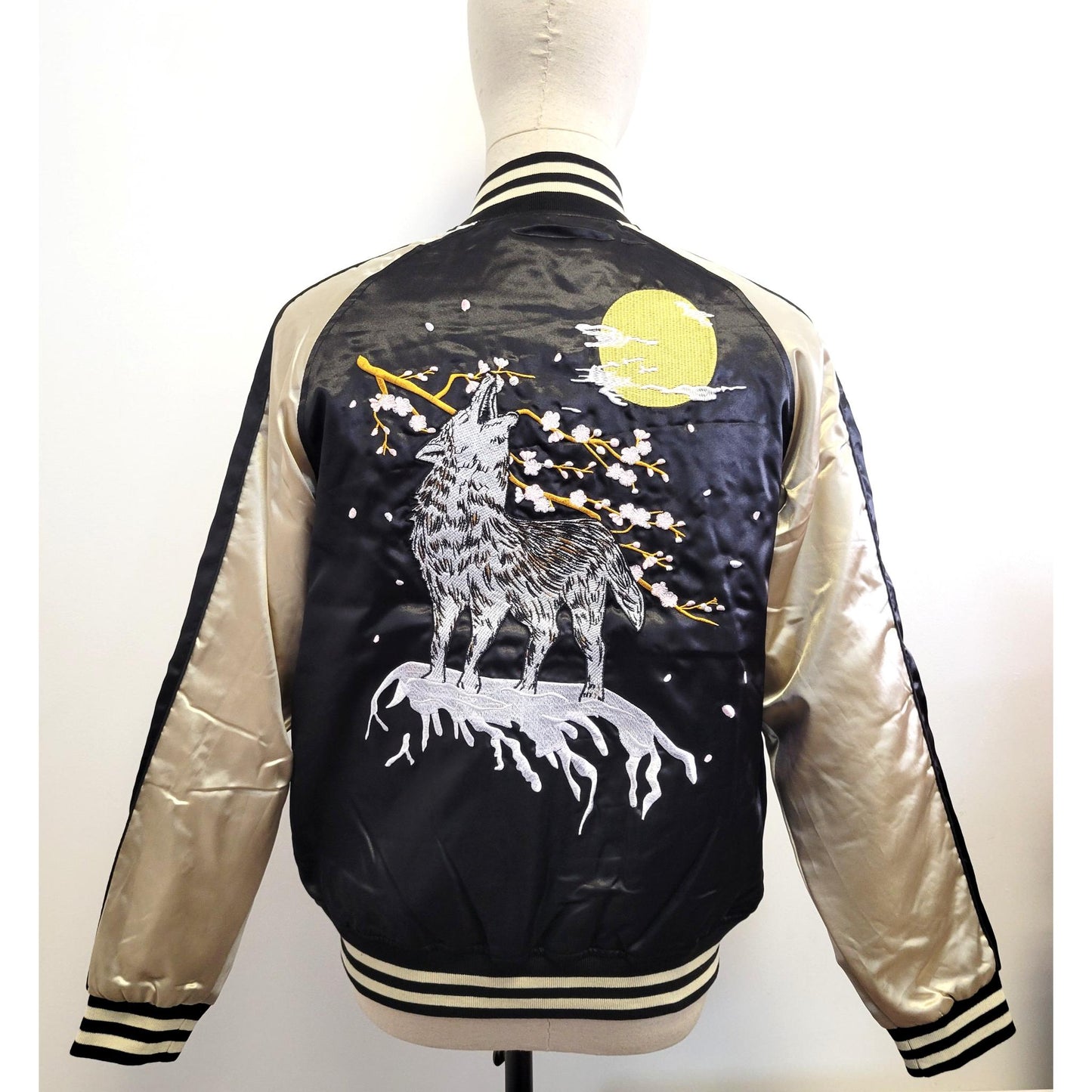 Sukajan Gin Dragon- Black