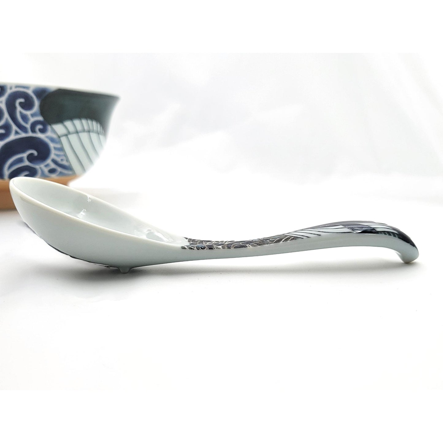 CUILLERE A RAMEN BALEINE
