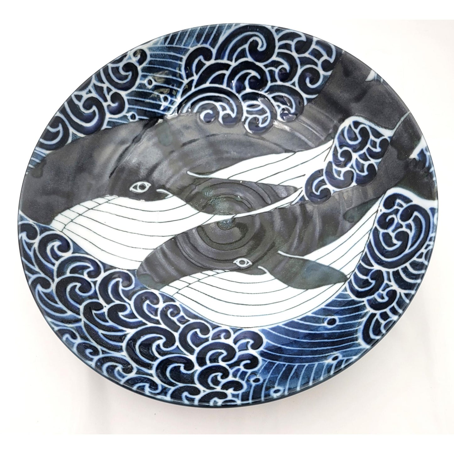 WHALE HOLLOW PLATTER 215