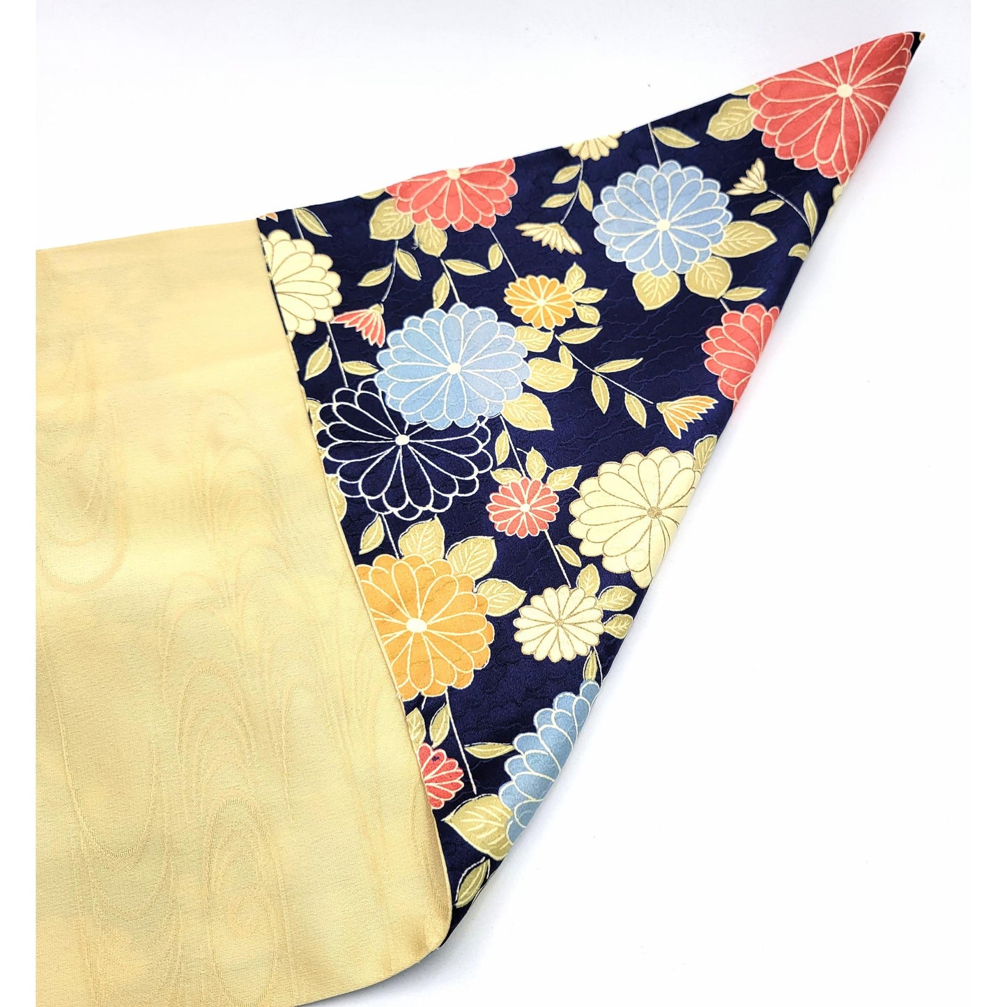 Echarpe kimono en soie (3 motifs)