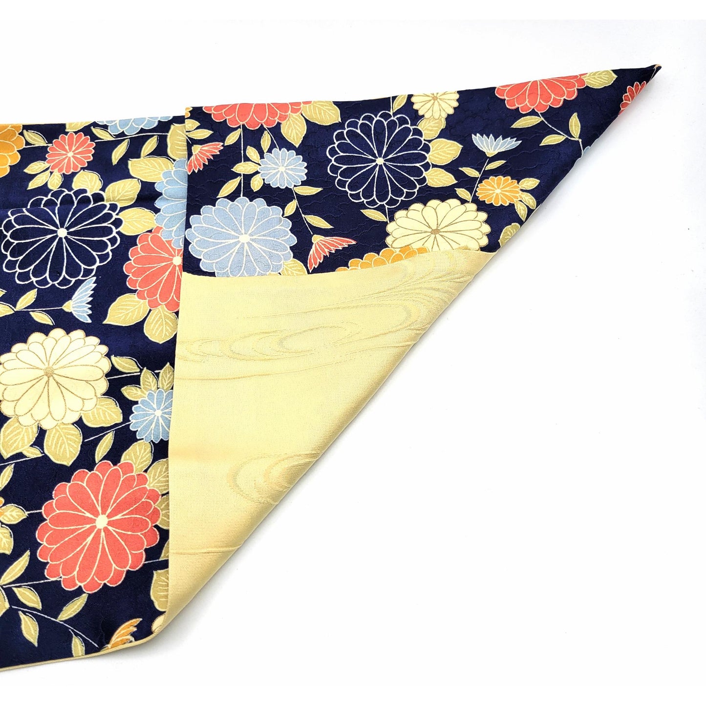 Echarpe kimono en soie (3 motifs)