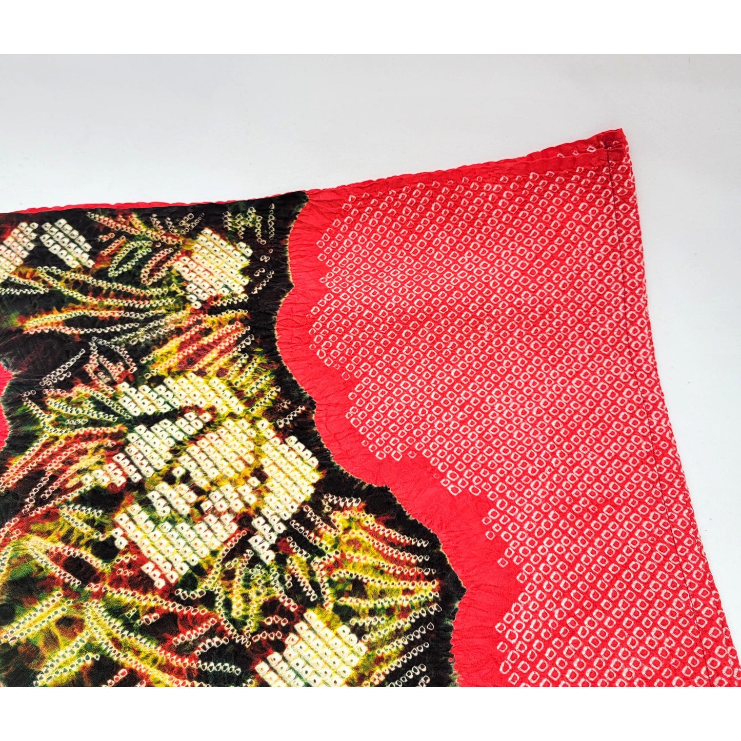 ÉCHARPE SHIBORI EN SOIE – Artisanat japonais (4 modèles)