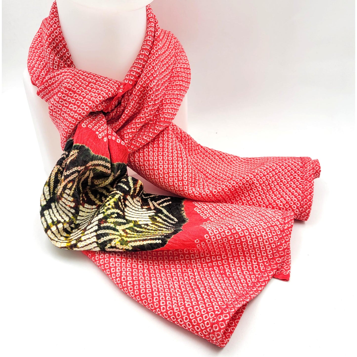 ÉCHARPE SHIBORI EN SOIE – Artisanat japonais (4 modèles)