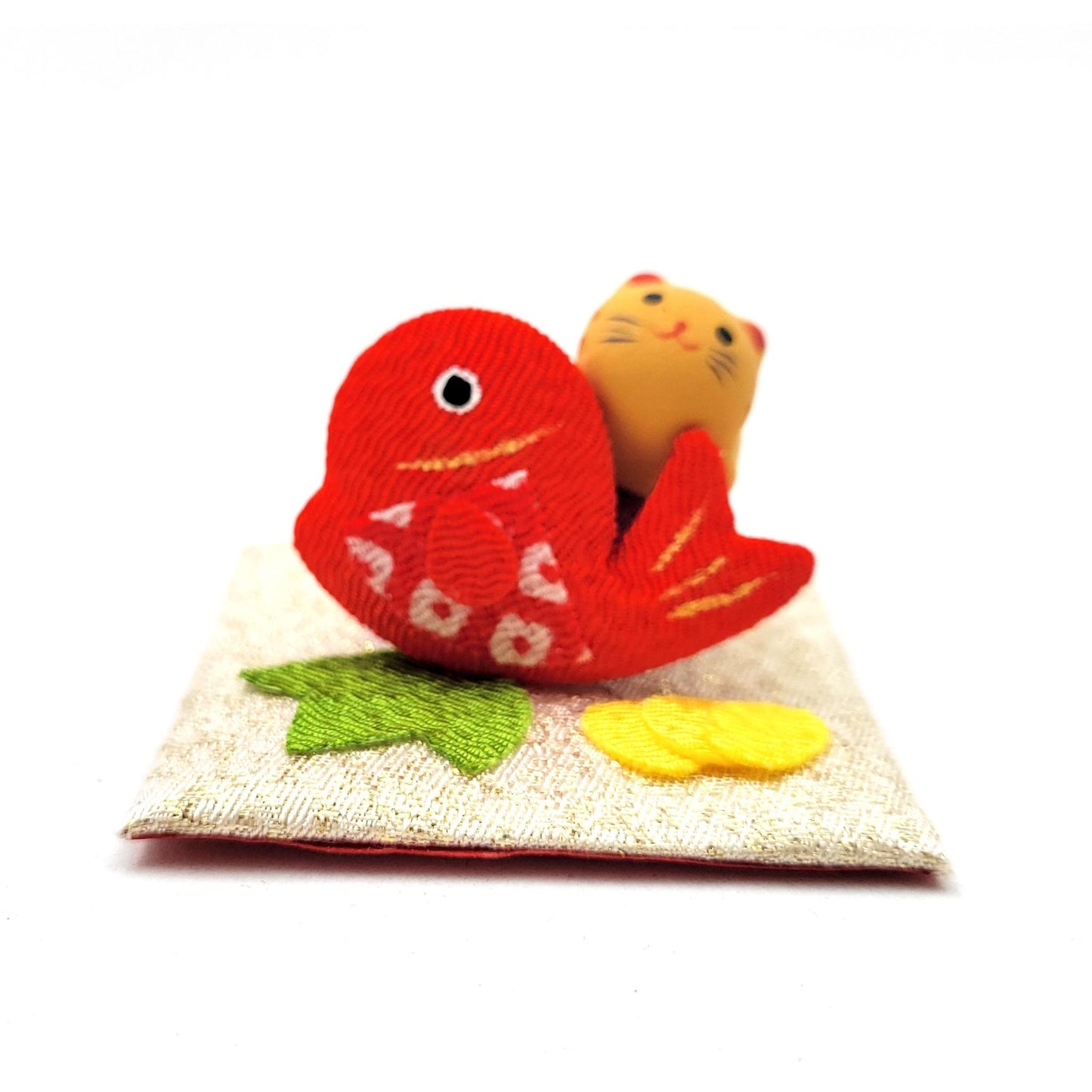 Japanese Chirmen Cat Figurine - Walk with the Cat