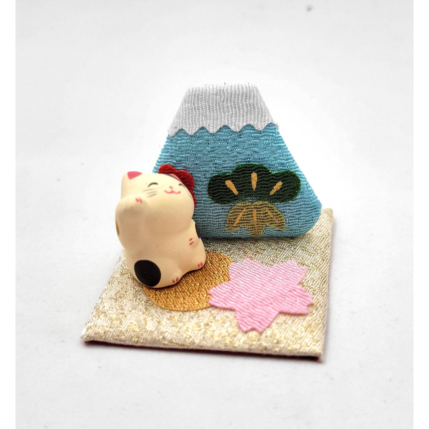 Japanese Chirmen Cat Figurine - Walk with the Cat