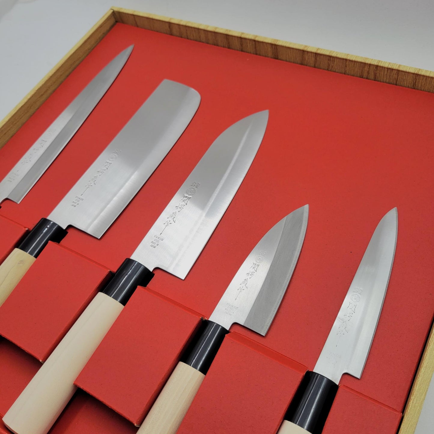 Set of 5 Traditional Japanese Kitchen Knives: Culinary Excellence from Japan