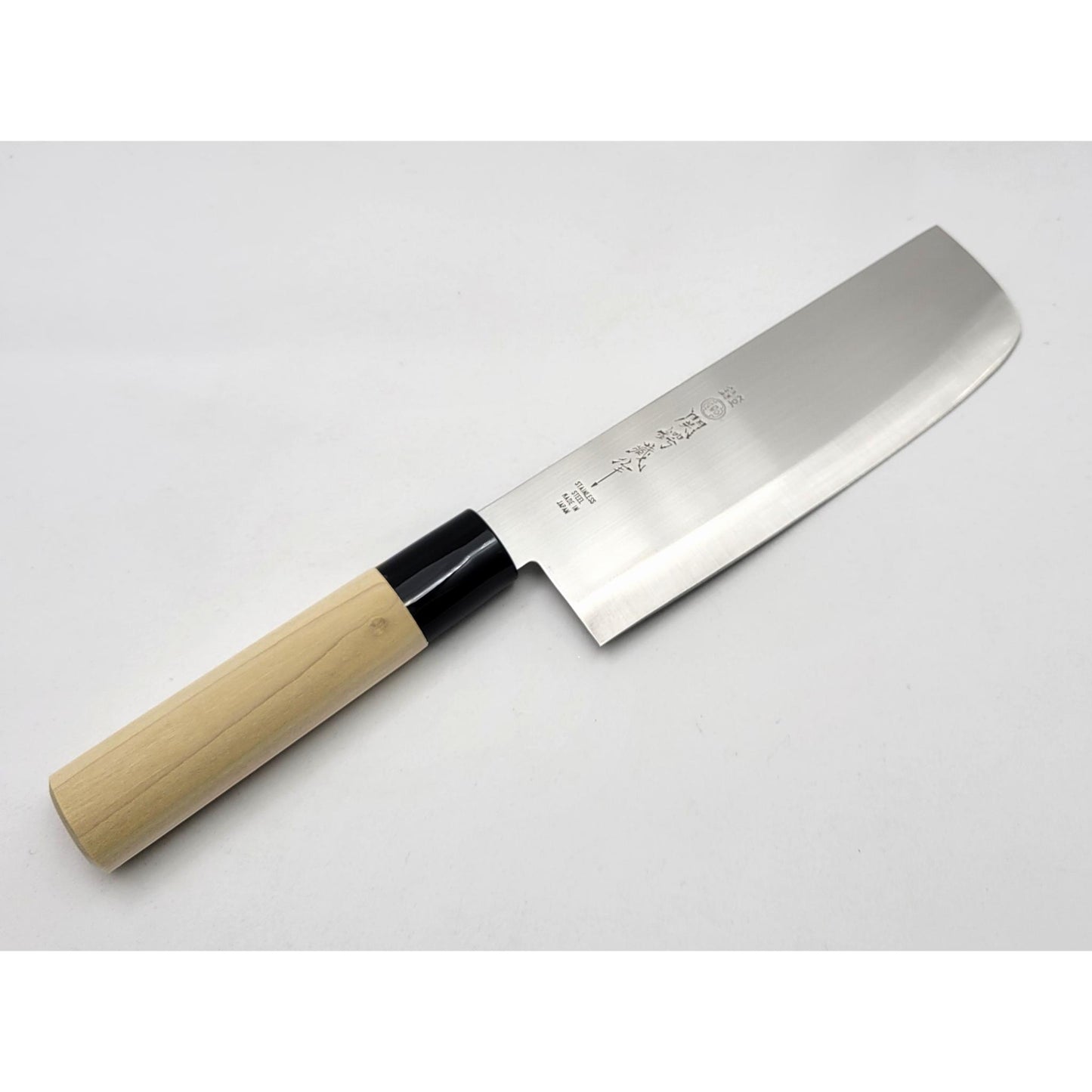 Set of 5 Traditional Japanese Kitchen Knives: Culinary Excellence from Japan