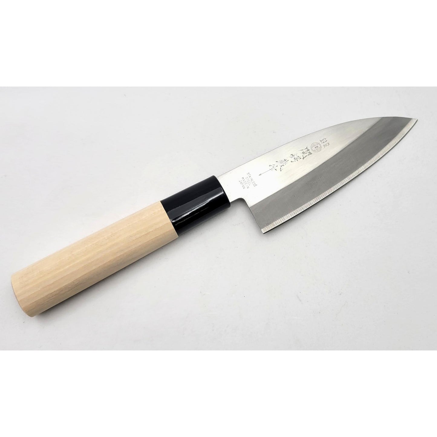 Set of 5 Traditional Japanese Kitchen Knives: Culinary Excellence from Japan