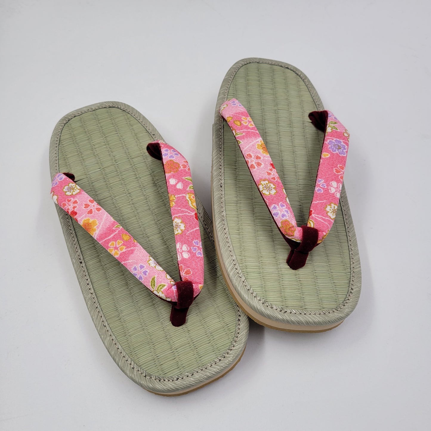 Sandales japonaises "Zori" artisanales en paille de jonc