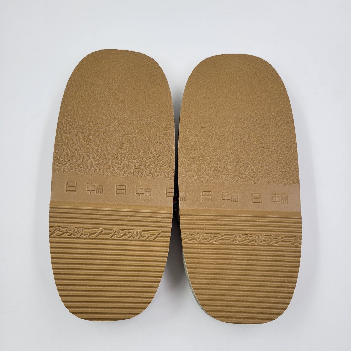 Sandales japonaises "Zori" artisanales en paille de jonc