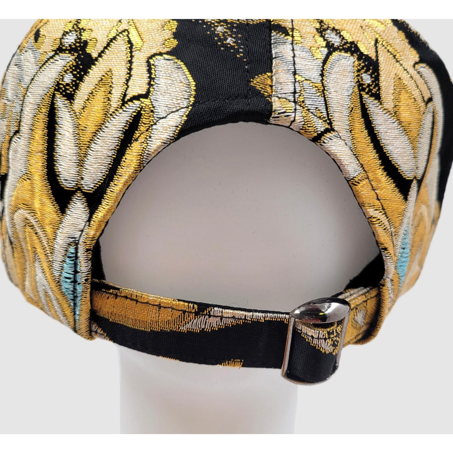 Casquette OBI – Motif Mandalas Célestes & Or Baroque