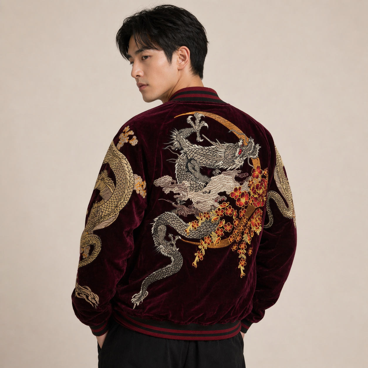 Blouson Sukajan en velours rouge - Broderie Dragon japonais