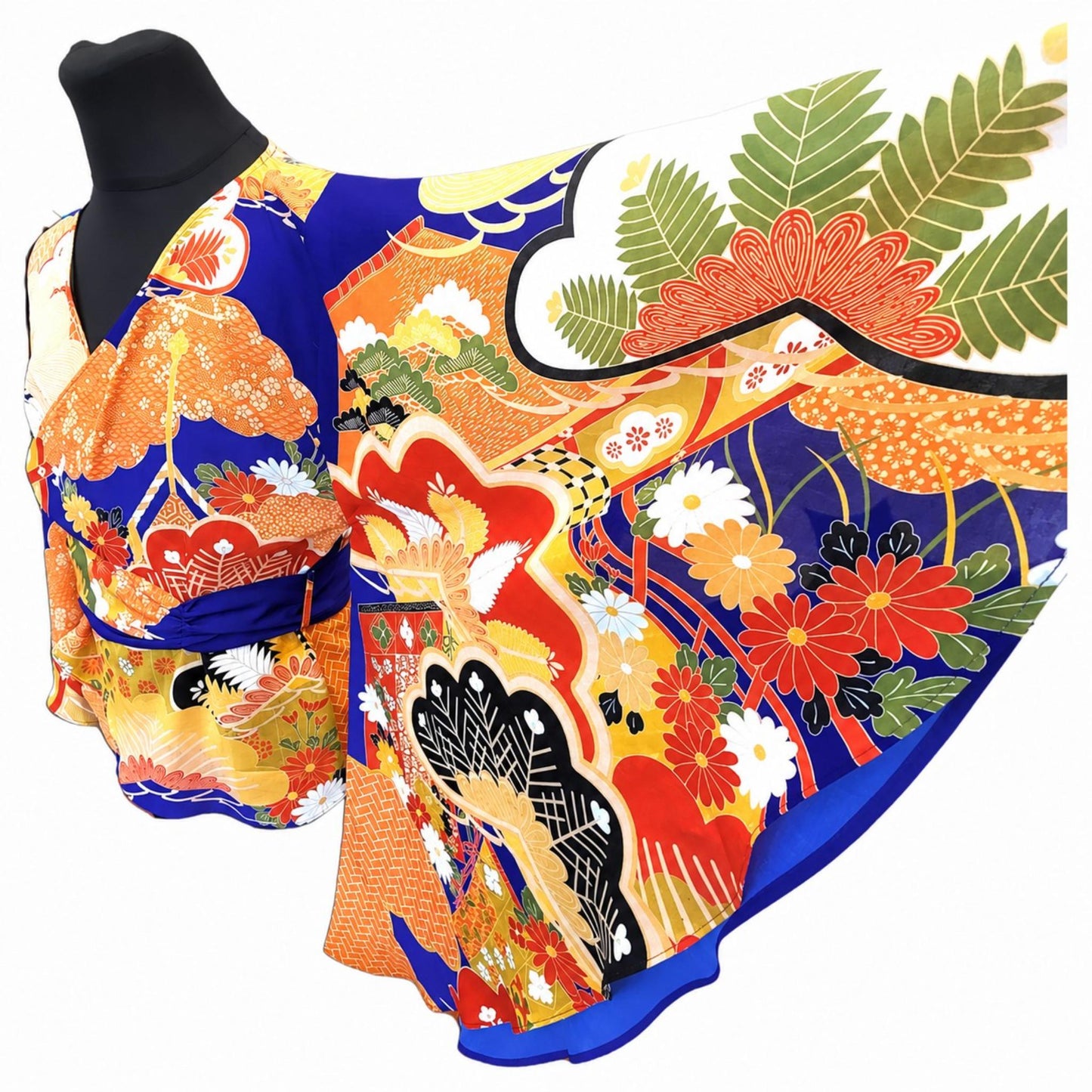 Kimono Wrap Blouse – Traditional Japanese Patterns and Flowing Sleeves Blue