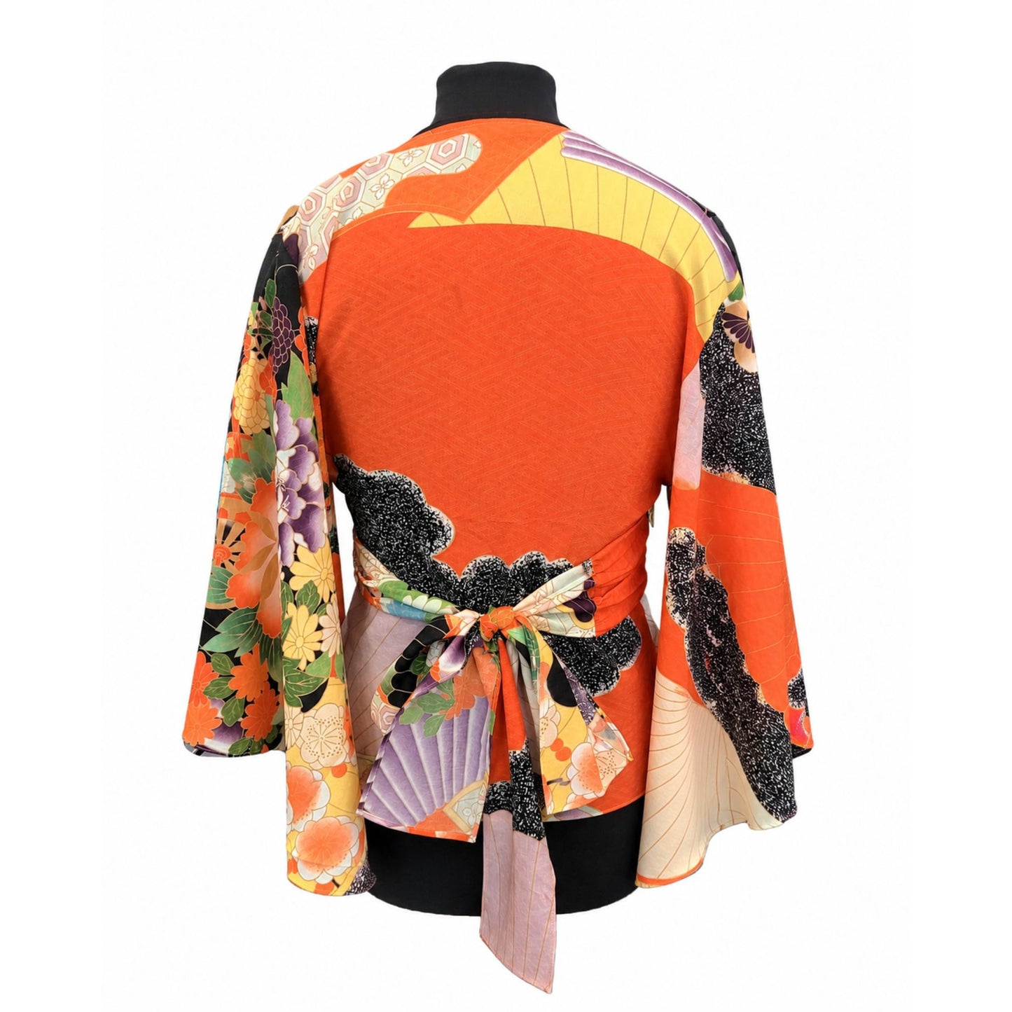 Blouse Cache-Cœur Style Kimono – Motifs Traditionnels Japonais et Manches Fluides Noir