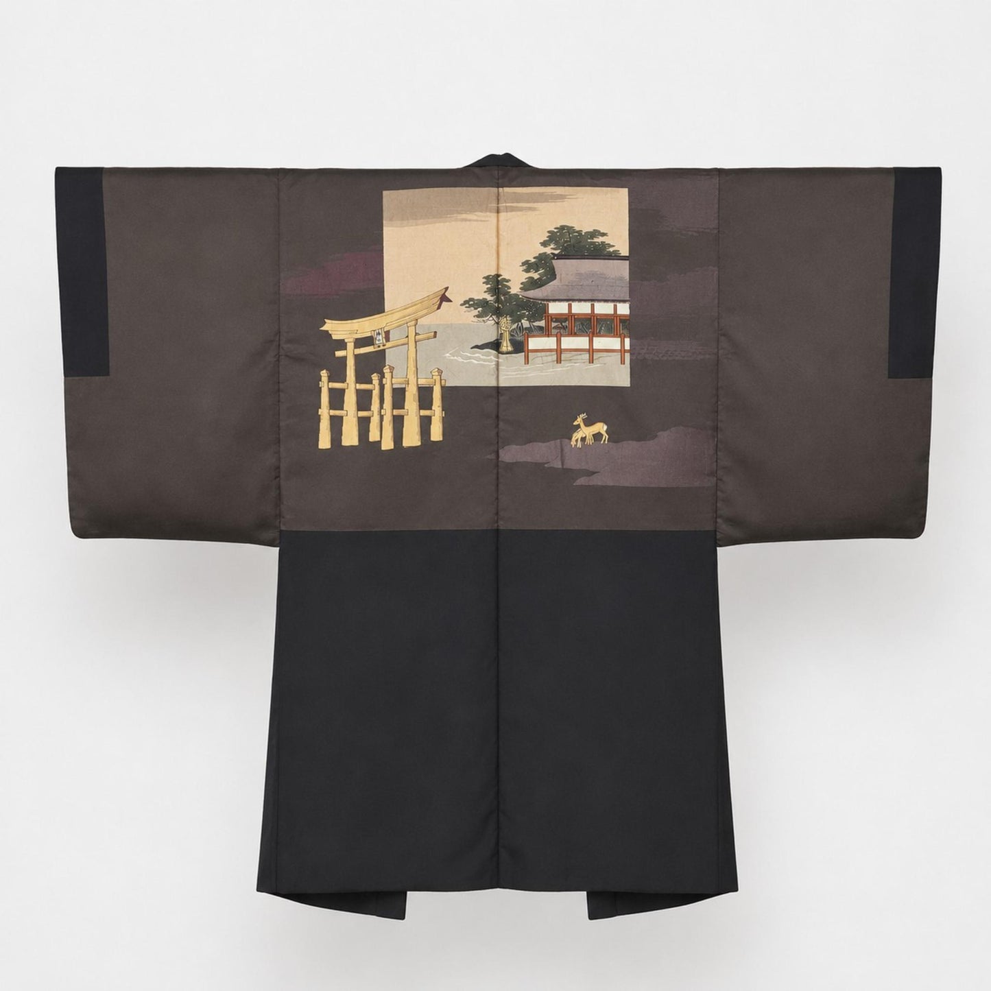 Veste Haori Traditionnelle pour Homme – Noir Satiné et Blasons Kamon Classiques