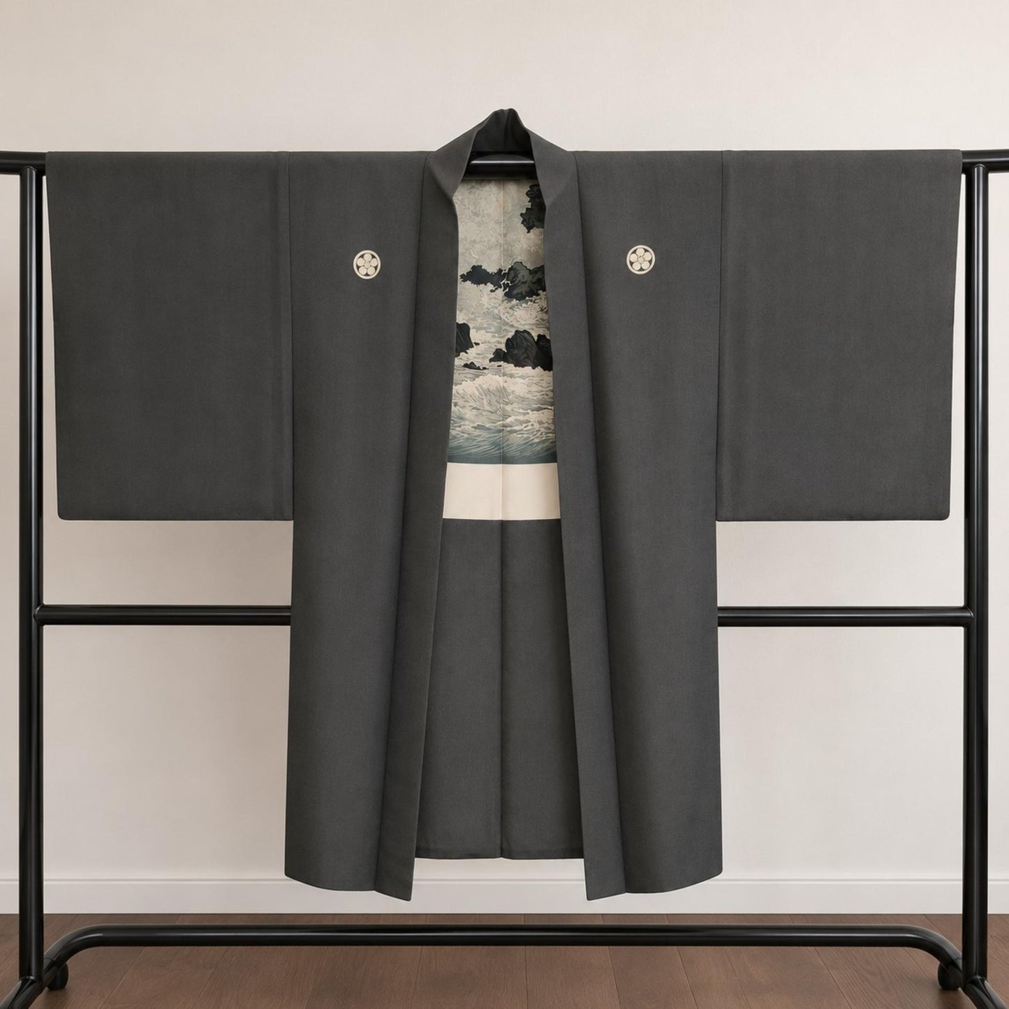 Veste Haori Traditionnelle pour Homme – Khaki Profond et Blasons Kamon Épurés