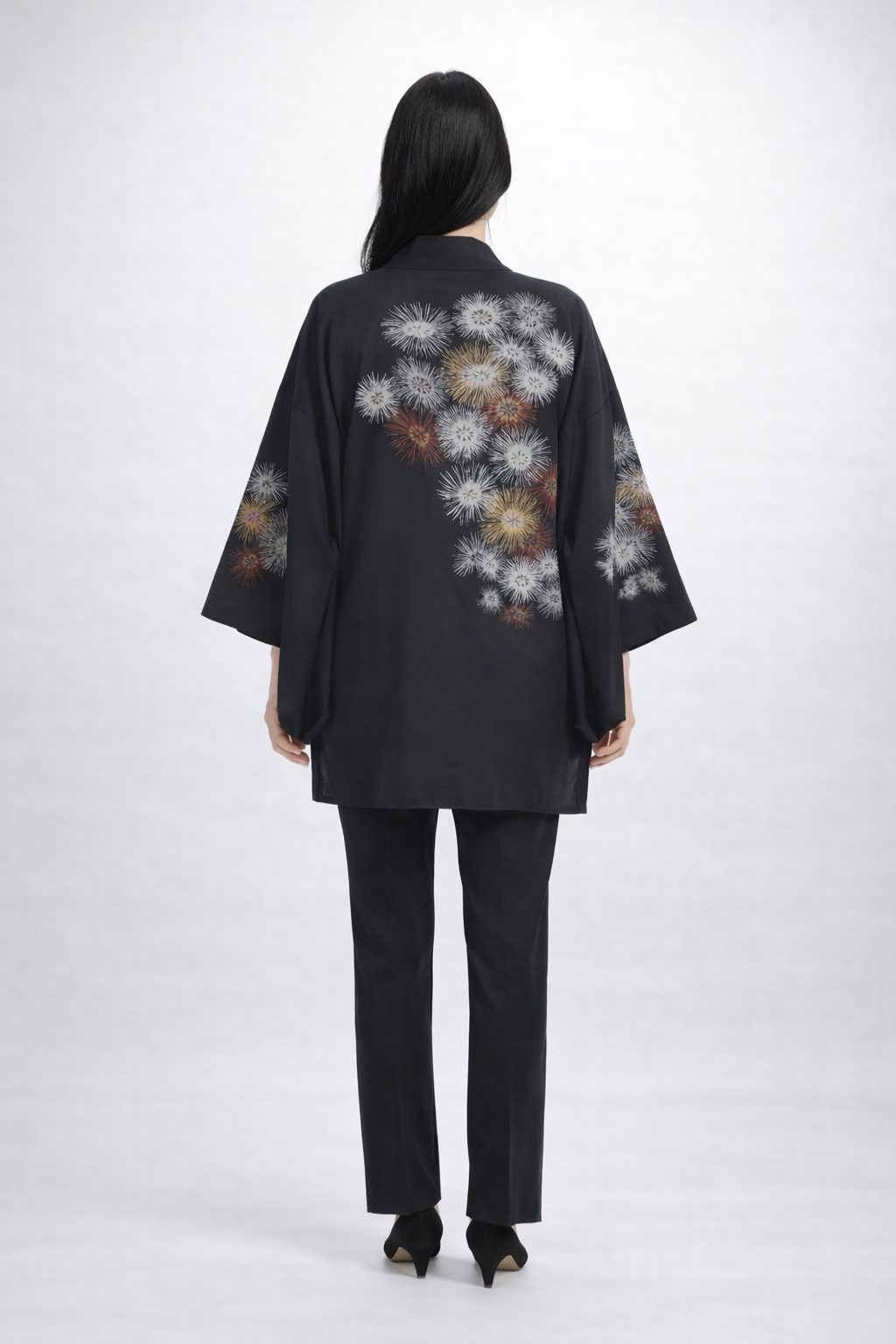 Vintage Japanese Silk Haori Jacket - Authentic Kimono Robe [Noir Mosaïque Florale]