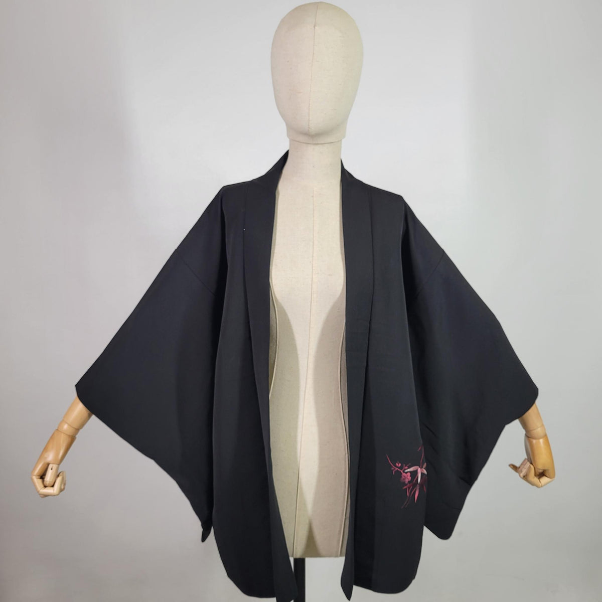 Veste Haori Vintage en Soie – Kimono Japonais Authentique – Fleurs de Prunier et Bambou