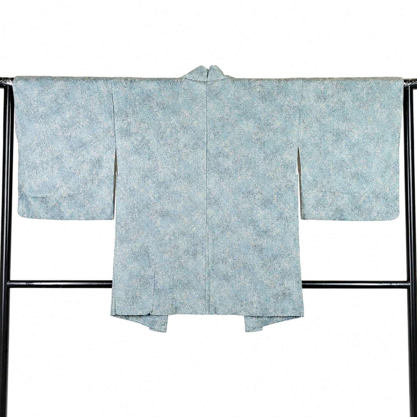 Veste Haori Vintage en Soie – Kimono Japonais Authentique – Fleurs Sauvages Bleu Ciel
