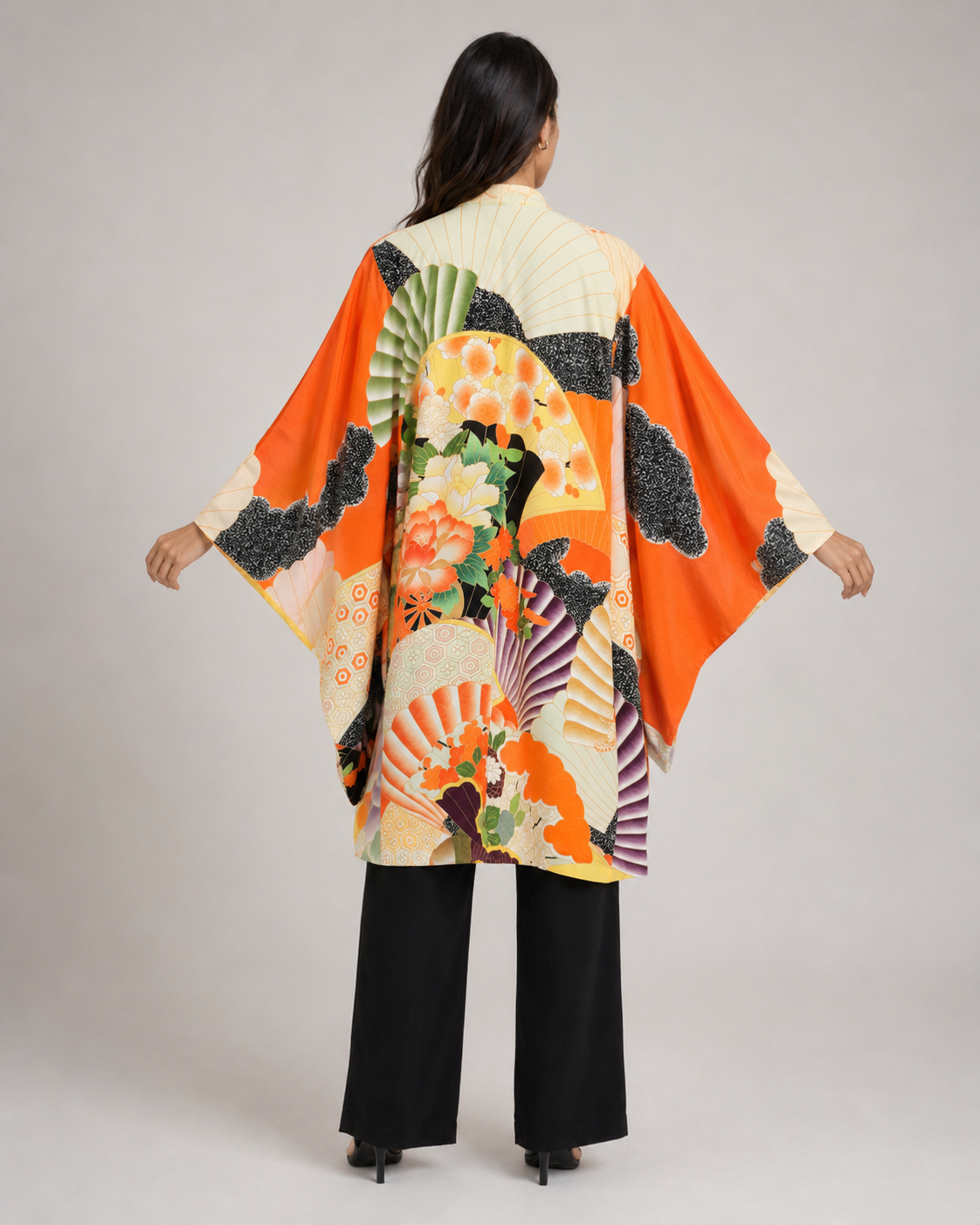 Kimono Cardigan Fluide en Soie – Bleu Éclatant à Motifs Floraux Traditionnels Orange
