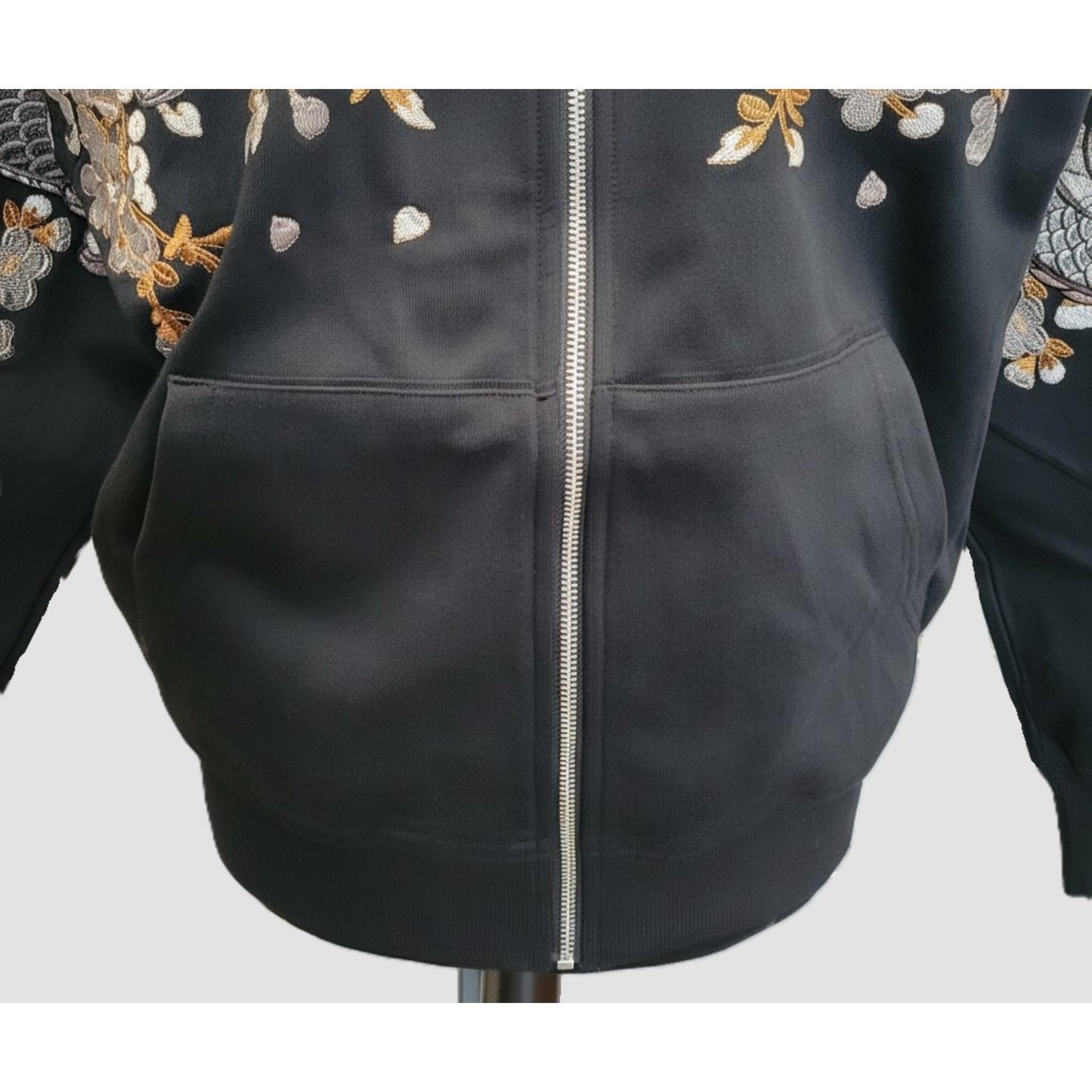 Hoodie Dragon Céleste & Lune Dorée - Confort et Style Ancestral