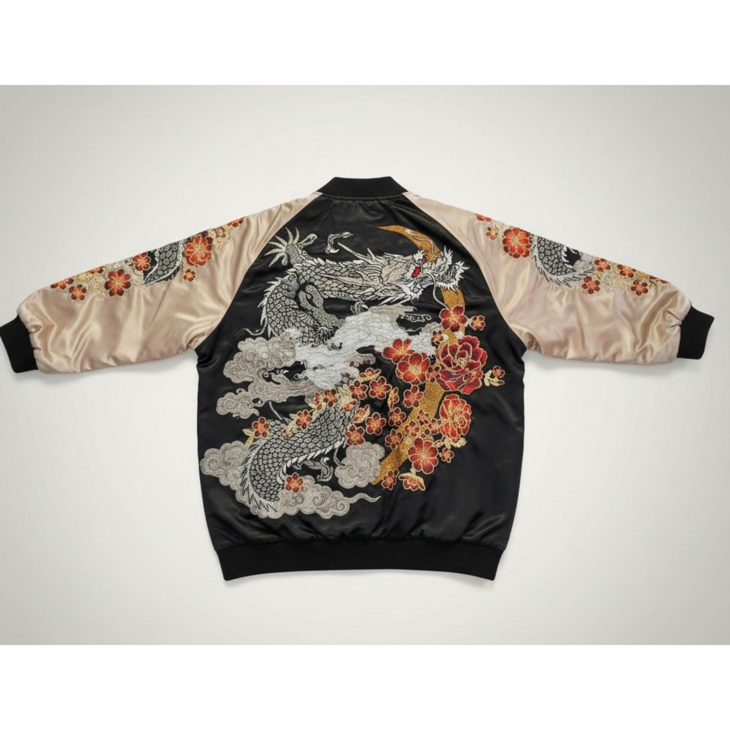 Sukajan Dragon d'Or & Nuages Célestes – Noir & Champagne