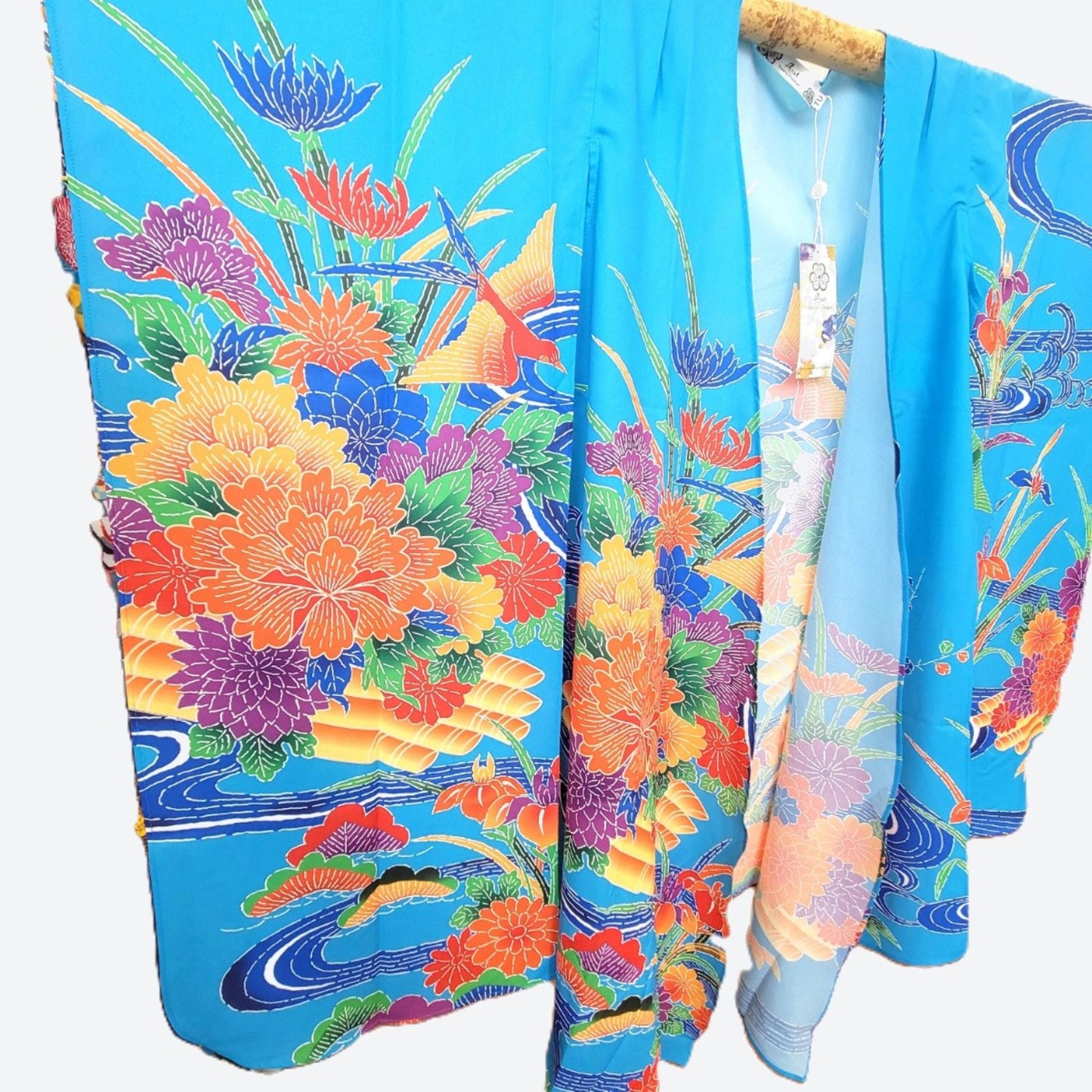 Kimono Cardigan Fluide en Soie – Bleu Éclatant à Motifs Floraux Traditionnels Bleu clair