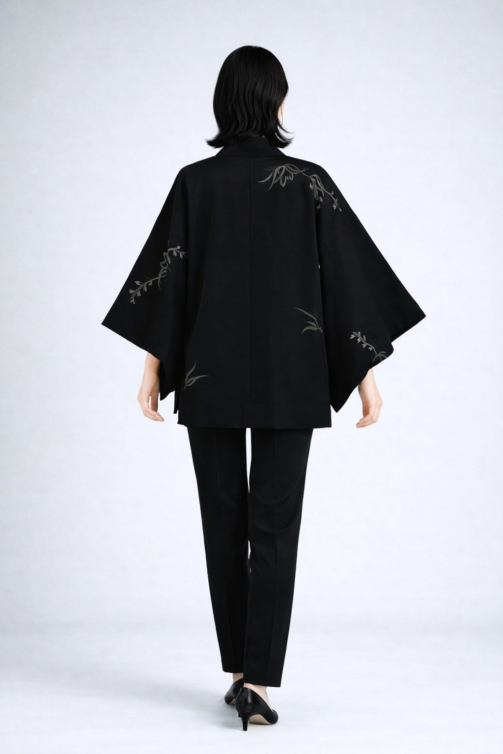 Vintage Japanese Silk Haori Jacket - Authentic Kimono Robe Noir [Inspiré du muguet]