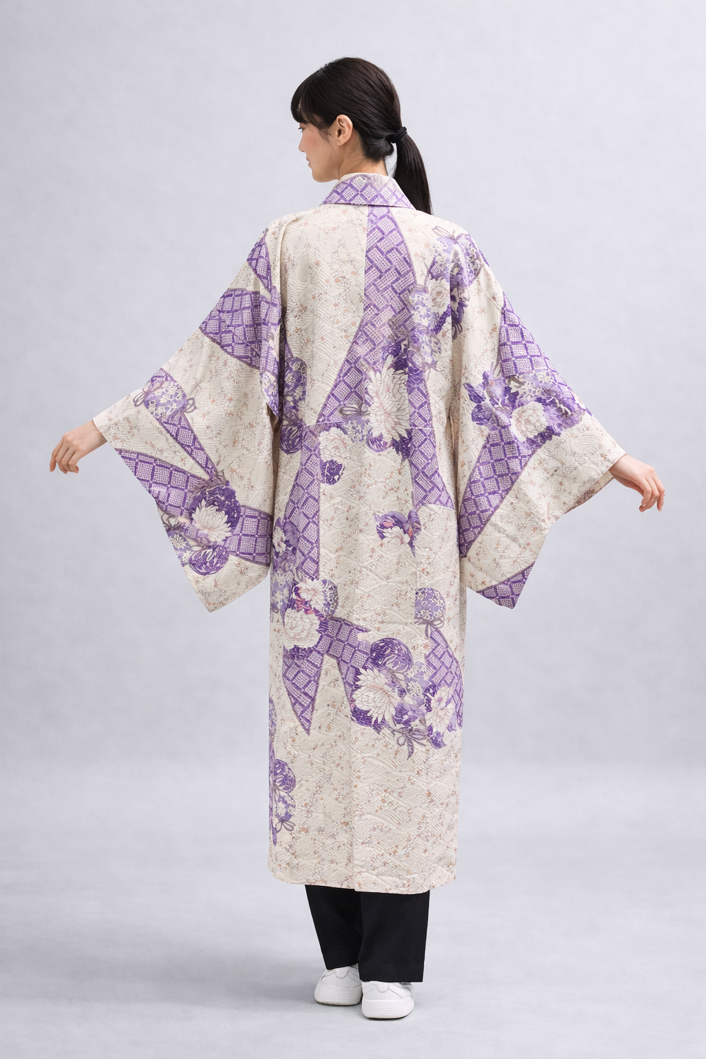 Veste Kimono Longue en Soie Vintage – Création Upcyclée avec Poches [Sérénité Pourpre]