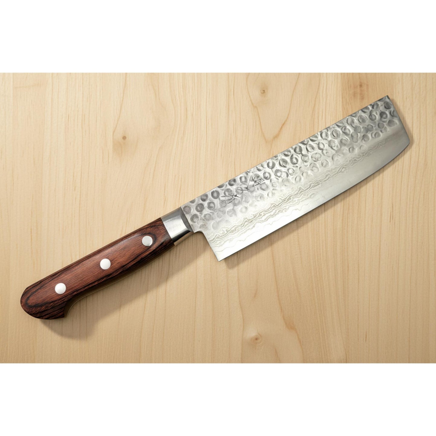 Japanese Knife in Hammered Damascus Steel