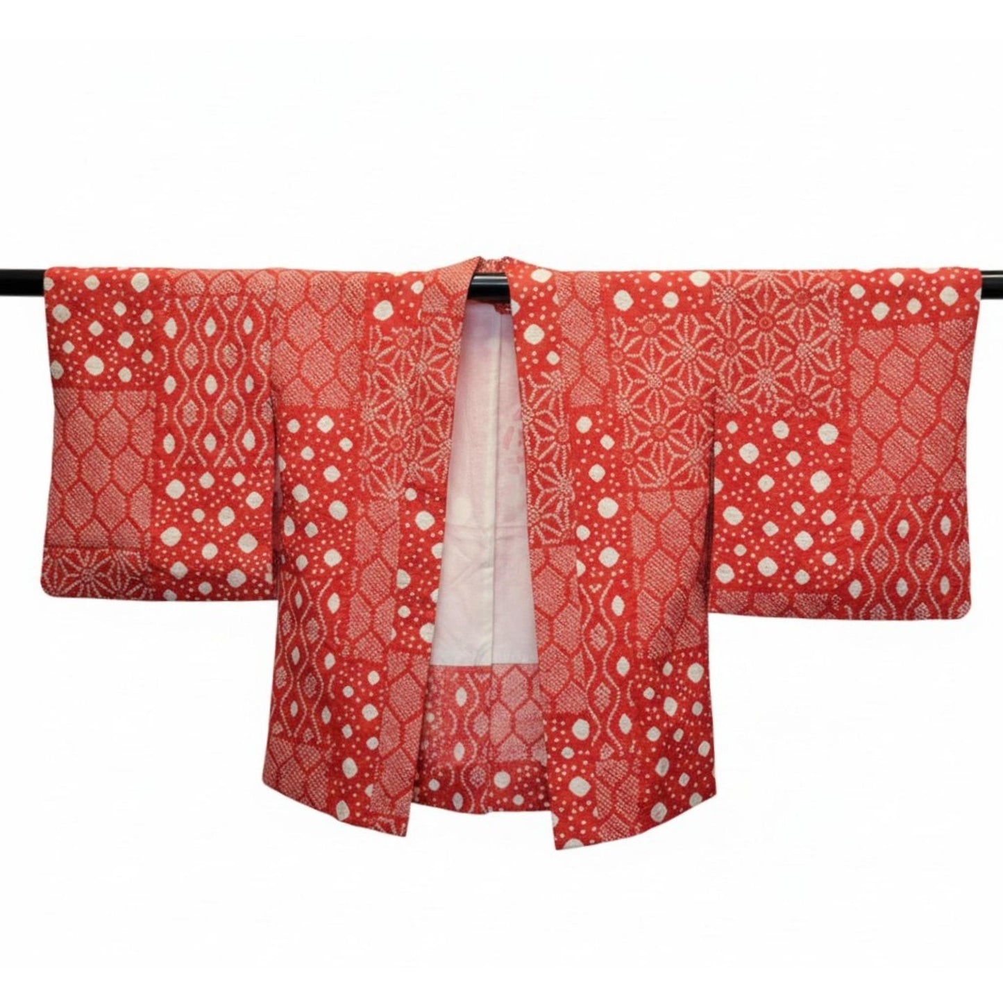 Veste Kimono Haori en Soie Vintage – Art Traditionnel du Shibori (Teinture à la main) Rouge