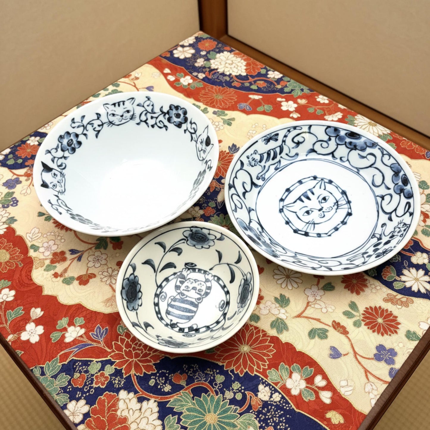 NEKOMARUKE FUKU DISH