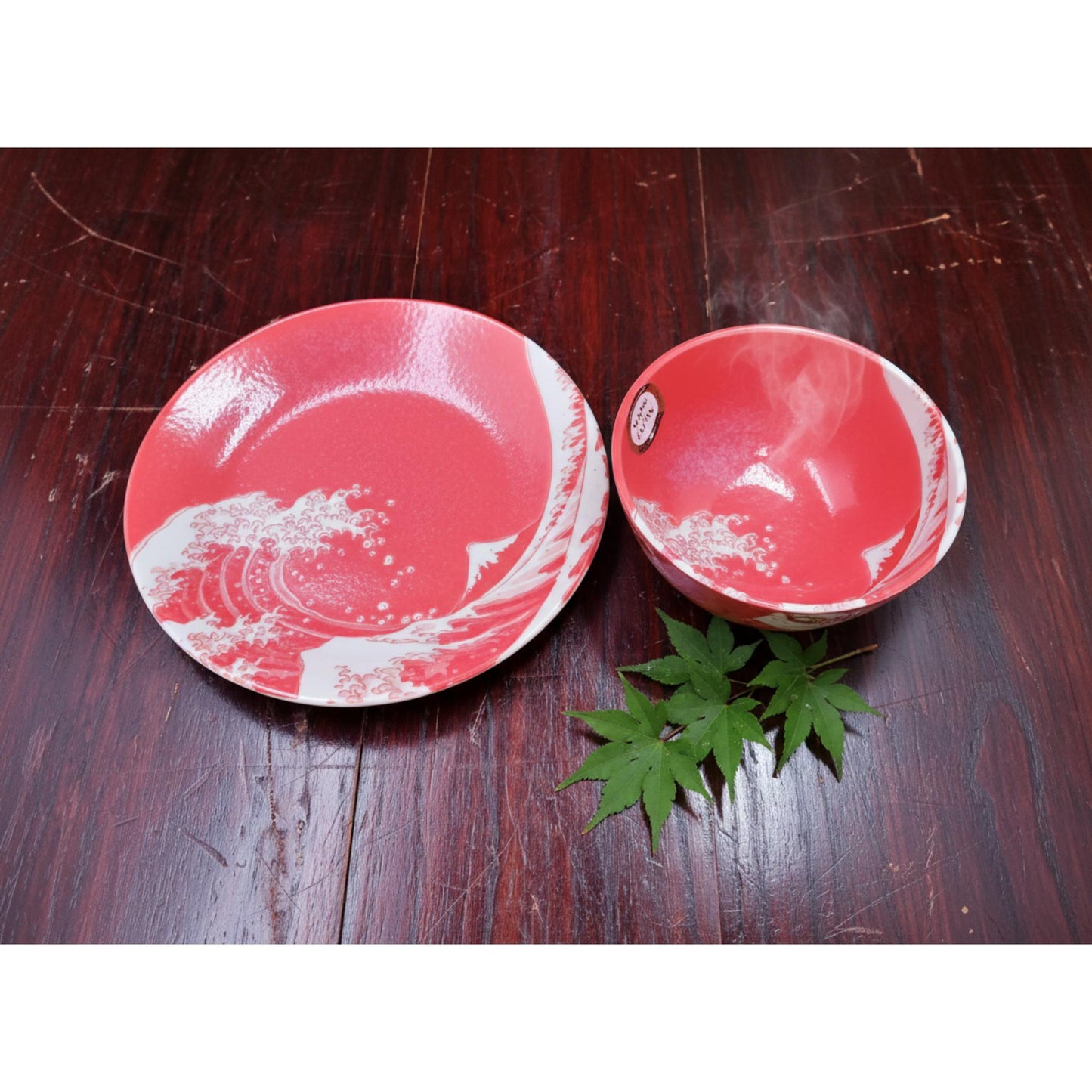PLAT VAGUE HOKUSAI ROUGE